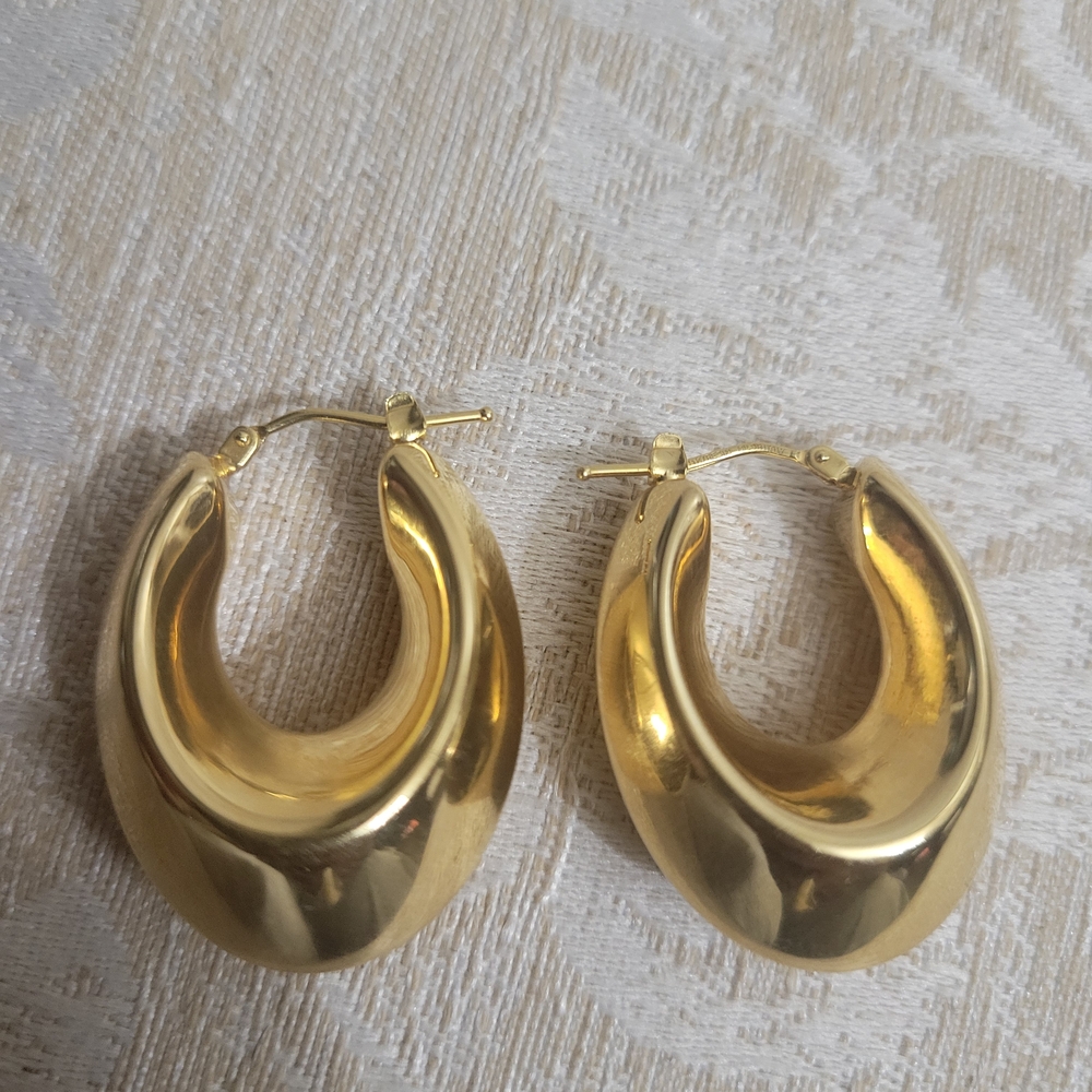 14K GOLD MILOR HOOP EARRINGS